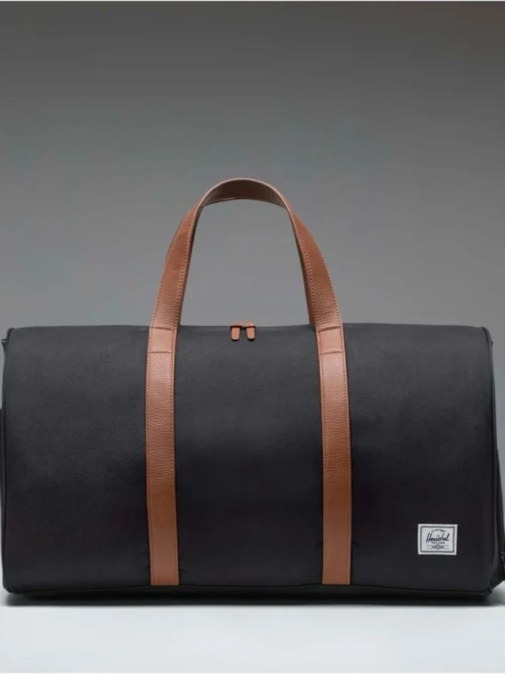Herschel Novel Duffle- 43L